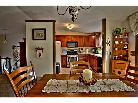 31 Bugbee Ave, Warwick, RI 02889 photo 7