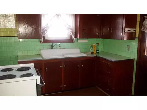 147 Larch St, Woonsocket, RI 02895 photo 5