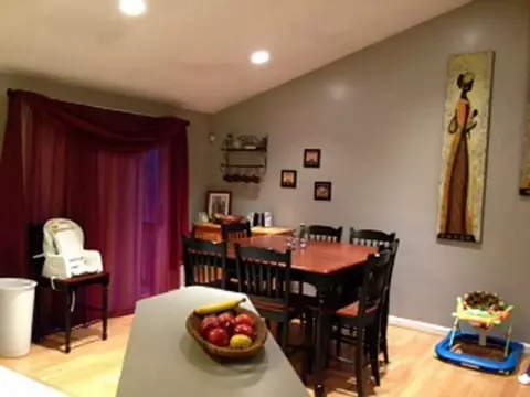 103 Vineyard St, Woonsocket, RI 02895 photo 5