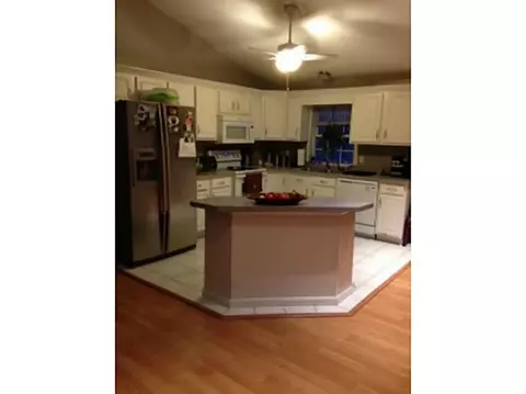 103 Vineyard St, Woonsocket, RI 02895 photo 3
