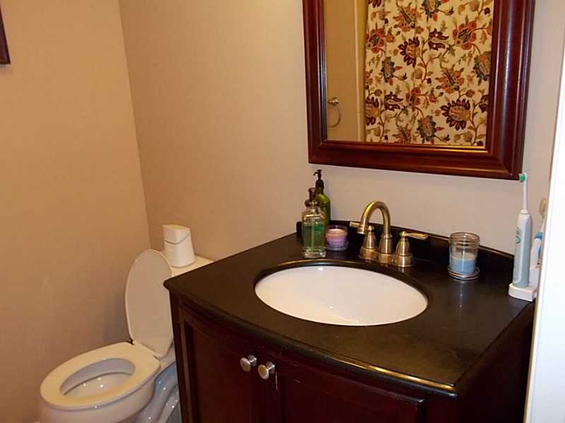 897 Halifax Dr, Warwick, RI 02886 photo 7