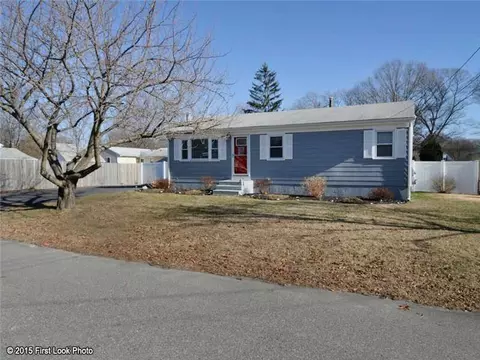 84 Lloyd Ave, Warwick, RI 02889 photo 15
