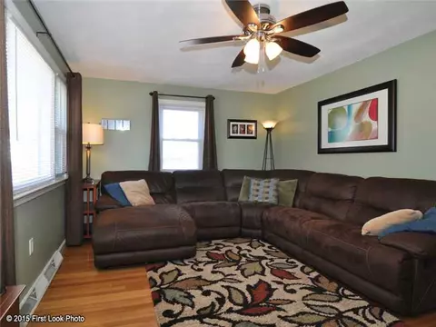 84 Lloyd Ave, Warwick, RI 02889 photo 5