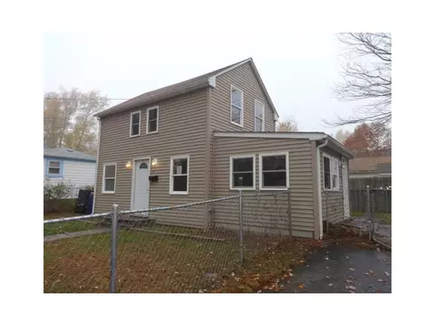 37 Mohawk Ave, Warwick, RI 02889 photo 1