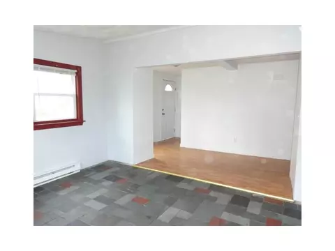 37 Mohawk Ave, Warwick, RI 02889 photo 4