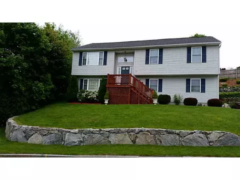 40 Arland Ct, Woonsocket, RI 02895 photo 1