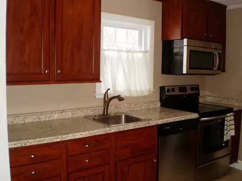 14 Cornell Ave, Warwick, RI 02888 photo 9