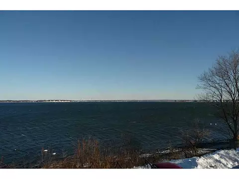 3 Dudley Ave, Warwick, RI 02889 photo 1