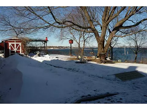 3 Dudley Ave, Warwick, RI 02889 photo 4