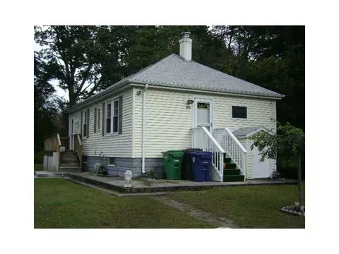 84 June Ave, Warwick, RI 02889 photo 1