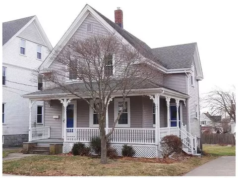 29 Chester Ave, Westerly, RI 02891 photo 2