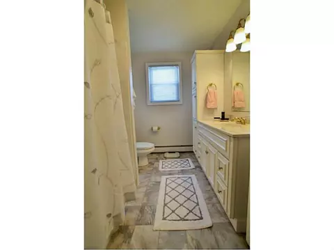 16 Janet Dr, Warwick, RI 02886 photo 13
