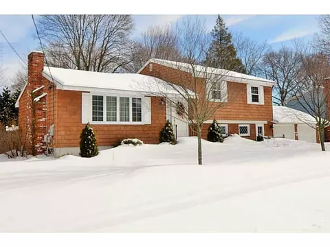16 Janet Dr, Warwick, RI 02886 photo 1