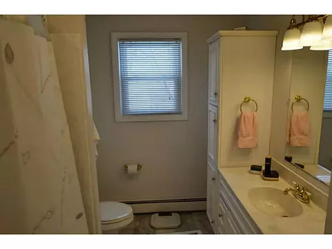 16 Janet Dr, Warwick, RI 02886 photo 14