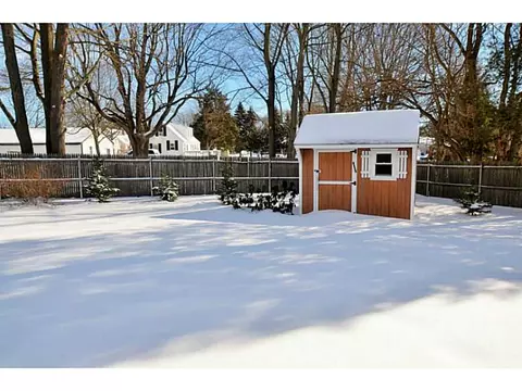 16 Janet Dr, Warwick, RI 02886 photo 4