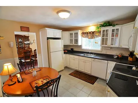 16 Janet Dr, Warwick, RI 02886 photo 6