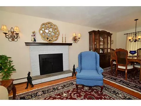 16 Janet Dr, Warwick, RI 02886 photo 9