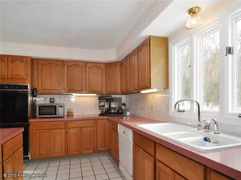 46 Falcon Ridge Dr, Exeter, RI 02822 photo 10
