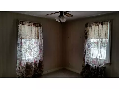35 Keystone Dr, Warwick, RI 02889 photo 8