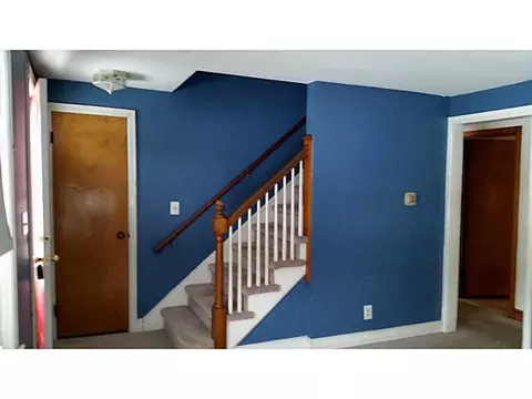35 Keystone Dr, Warwick, RI 02889 photo 5