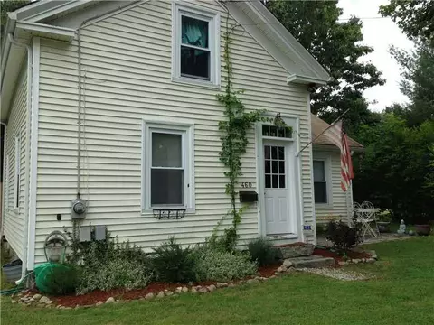 460 Coe St, Woonsocket, RI 02895 photo 1