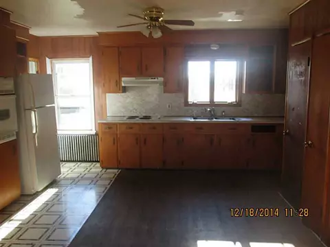 16 King St, Warwick, RI 02886 photo 5
