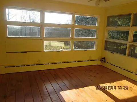 16 King St, Warwick, RI 02886 photo 4