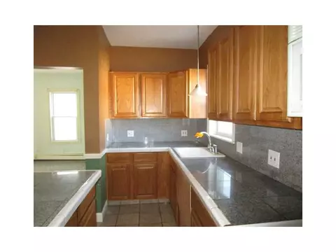 182 Logee St, Woonsocket, RI 02895 photo 7