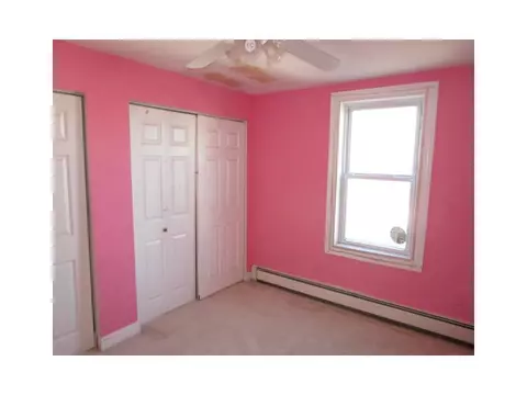 182 Logee St, Woonsocket, RI 02895 photo 11