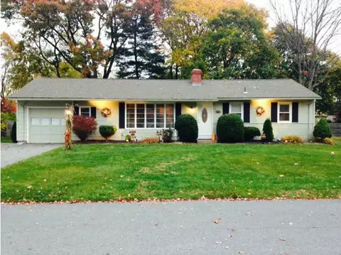 14 Killdeer Rd, Warwick, RI 02888 photo 1