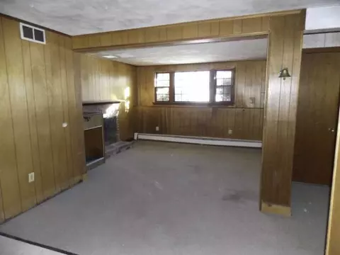 133 Glaude Ln, Woonsocket, RI 02895 photo 3