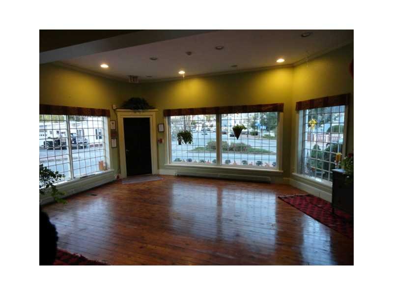 18 20 Post Rd, Warwick, RI 02888 photo 1
