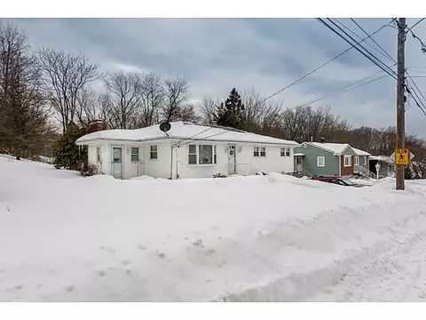 211 Getchell Ave, Woonsocket, RI 02895 photo 2