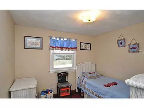 12 Lloyd Ave, Warwick, RI 02889 photo 12