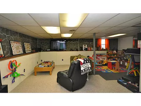 12 Lloyd Ave, Warwick, RI 02889 photo 13