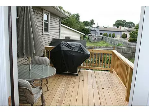 12 Lloyd Ave, Warwick, RI 02889 photo 14