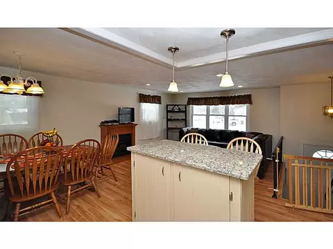 12 Lloyd Ave, Warwick, RI 02889 photo 7