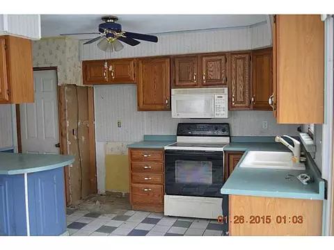 12 Lakeside Dr, Westerly, RI 02891 photo 4