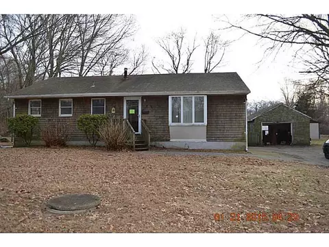 12 Lakeside Dr, Westerly, RI 02891 photo 1