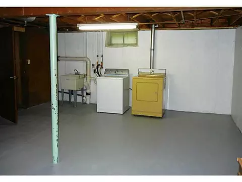 82 Irene Blvd, Woonsocket, RI 02895 photo 15