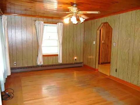 82 Irene Blvd, Woonsocket, RI 02895 photo 5