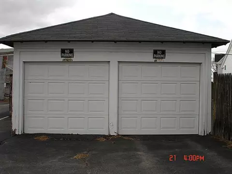 348 Park Pl, Woonsocket, RI 02895 photo 10