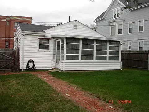 348 Park Pl, Woonsocket, RI 02895 photo 9
