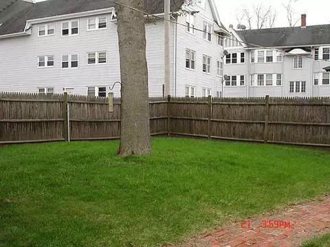 348 Park Pl, Woonsocket, RI 02895 photo 8