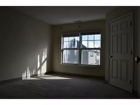 110 Mill St #304, Woonsocket, RI 02895 photo 8