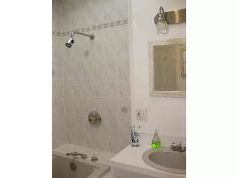 129 Rodney Rd, Warwick, RI 02889 photo 24