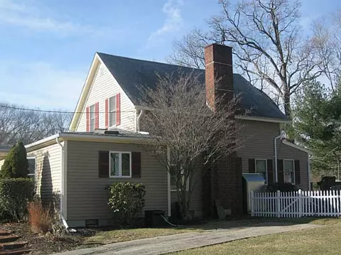 129 Rodney Rd, Warwick, RI 02889 photo 3