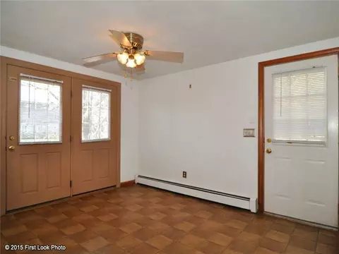 93 Sefton Ave, Warwick, RI 02889 photo 9
