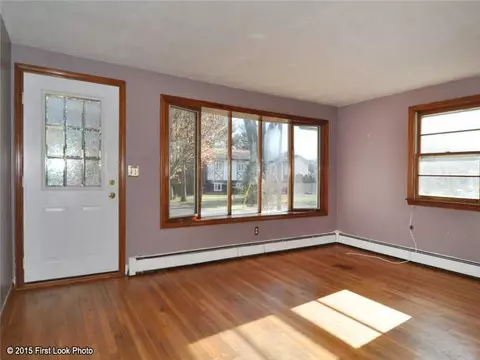 93 Sefton Ave, Warwick, RI 02889 photo 6