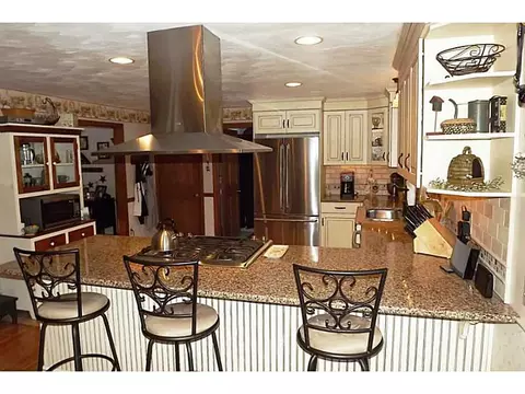 2635 Wallum Lake Rd, Pascoag, RI 02859 photo 4